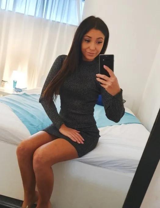 Sexy young Emily is back at Vestamager - København S – billede 7