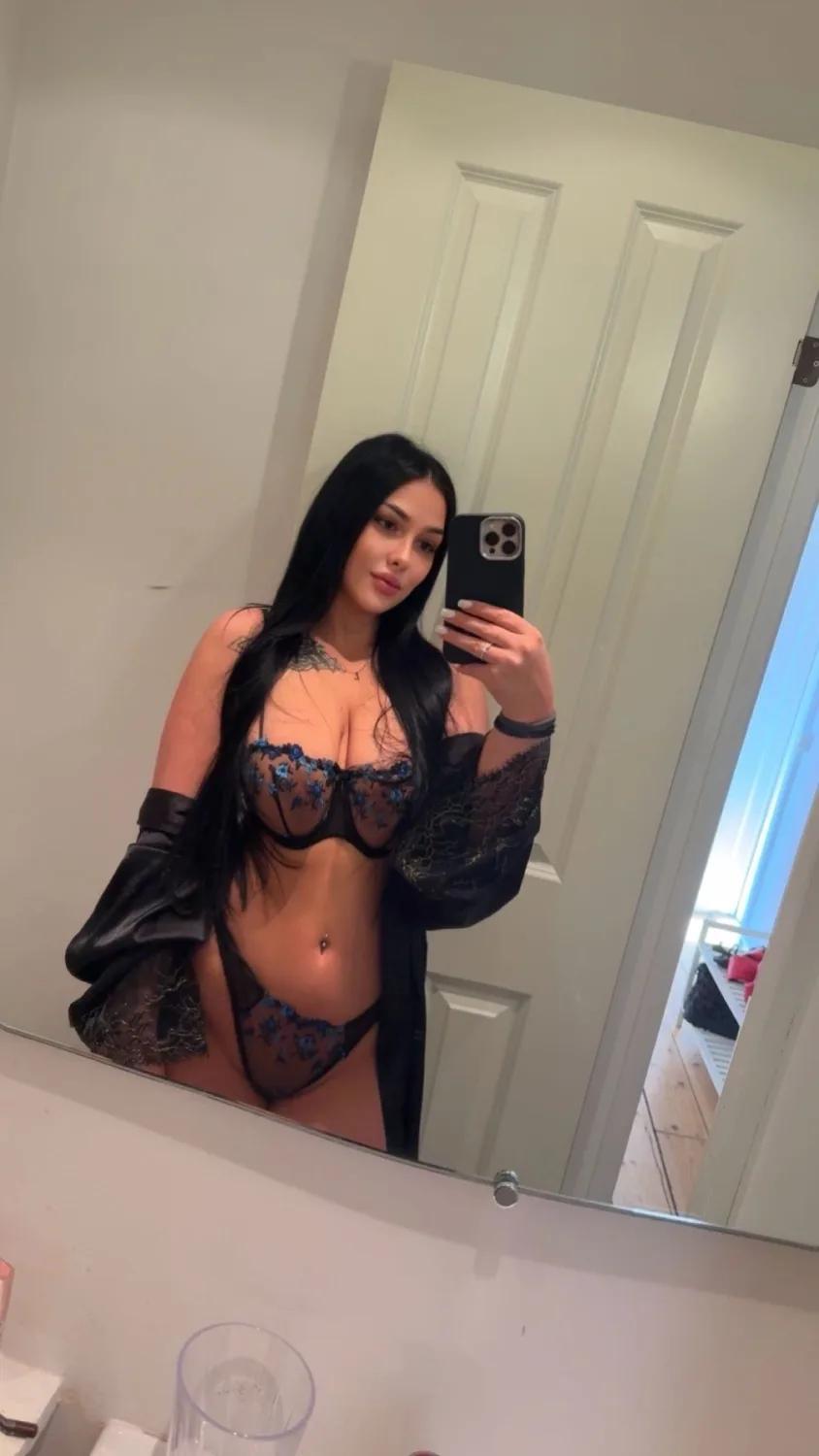 Hot Young - København S – billede 12
