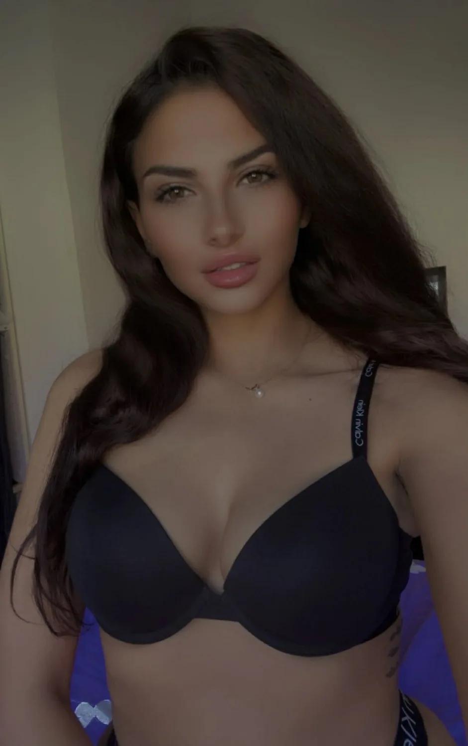 back in CPH ️ I do duo with my sister Arabic girl ️ ️ ️ - Brønshøj – billede 9