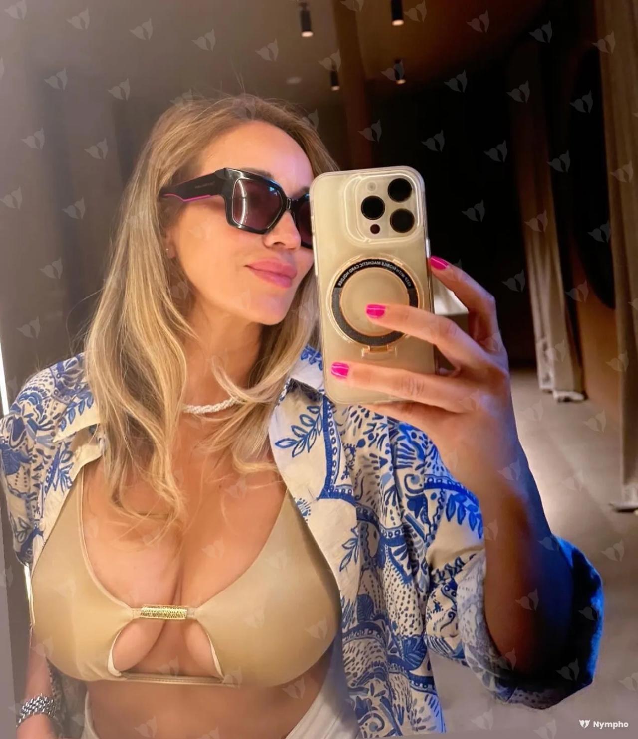 sexy and elegant latin woman - Søborg – billede 6